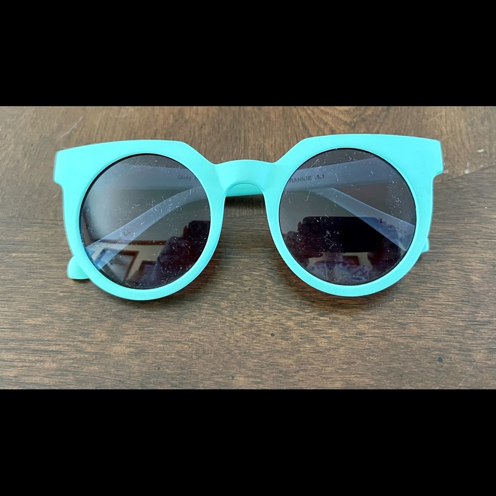 Hard to Find Quay Frankie Sunglasses